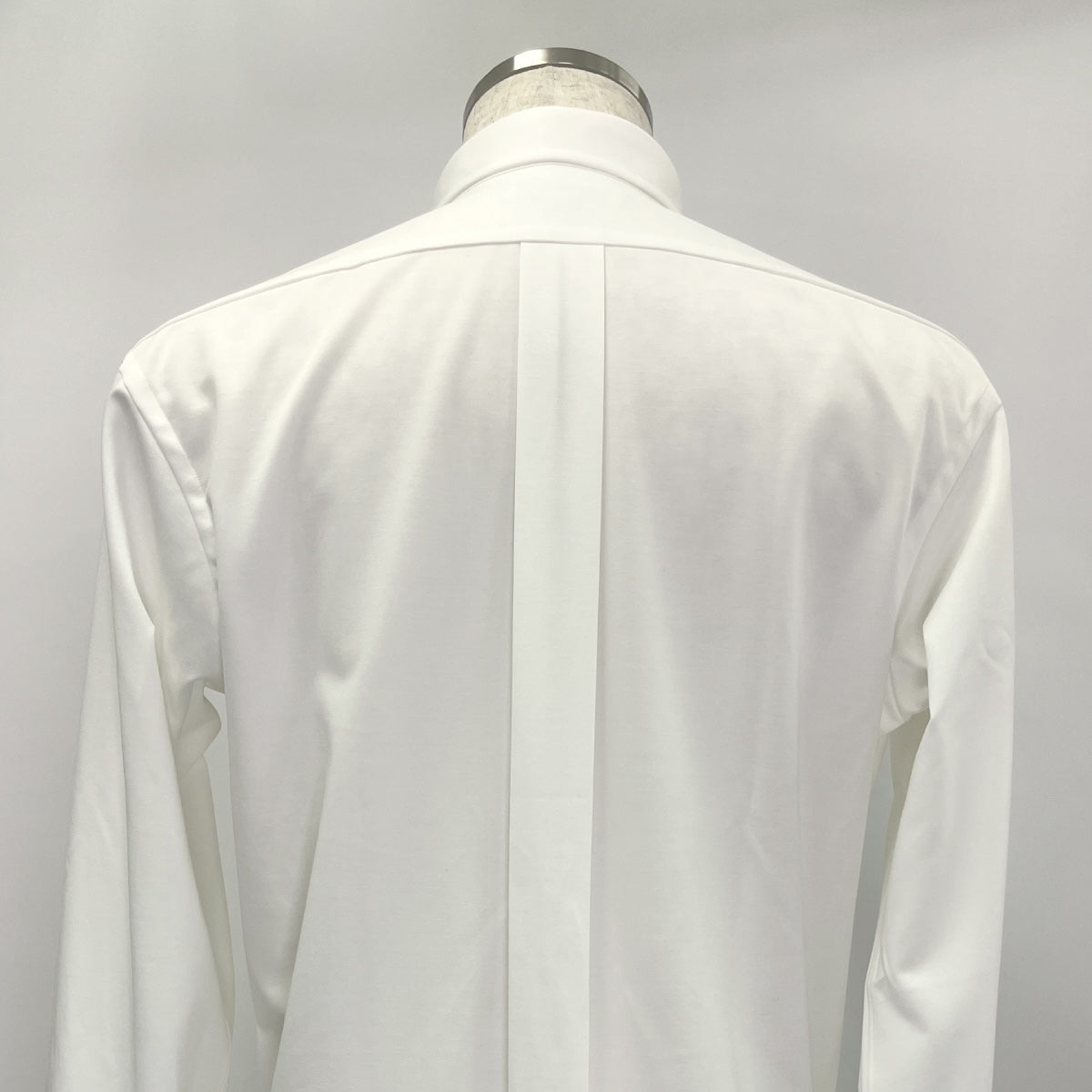 NEW BUTTON DOWN SHIRT